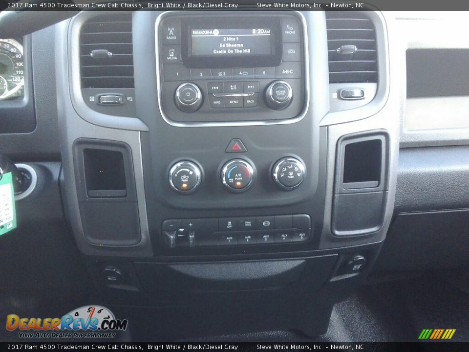 2017 Ram 4500 Tradesman Crew Cab Chassis Bright White / Black/Diesel Gray Photo #19
