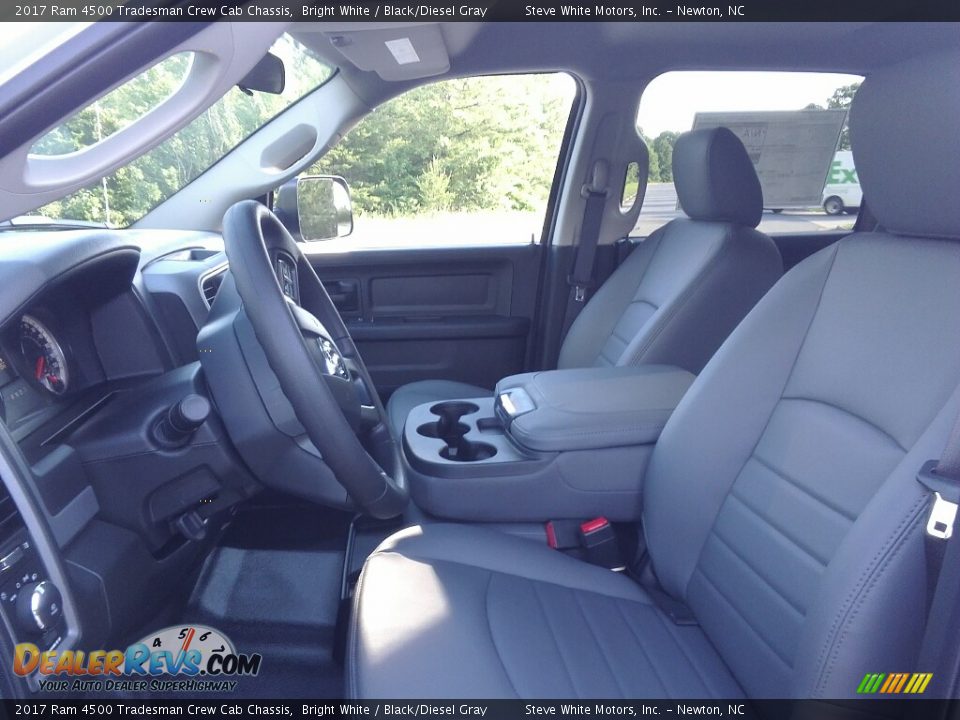 2017 Ram 4500 Tradesman Crew Cab Chassis Bright White / Black/Diesel Gray Photo #20