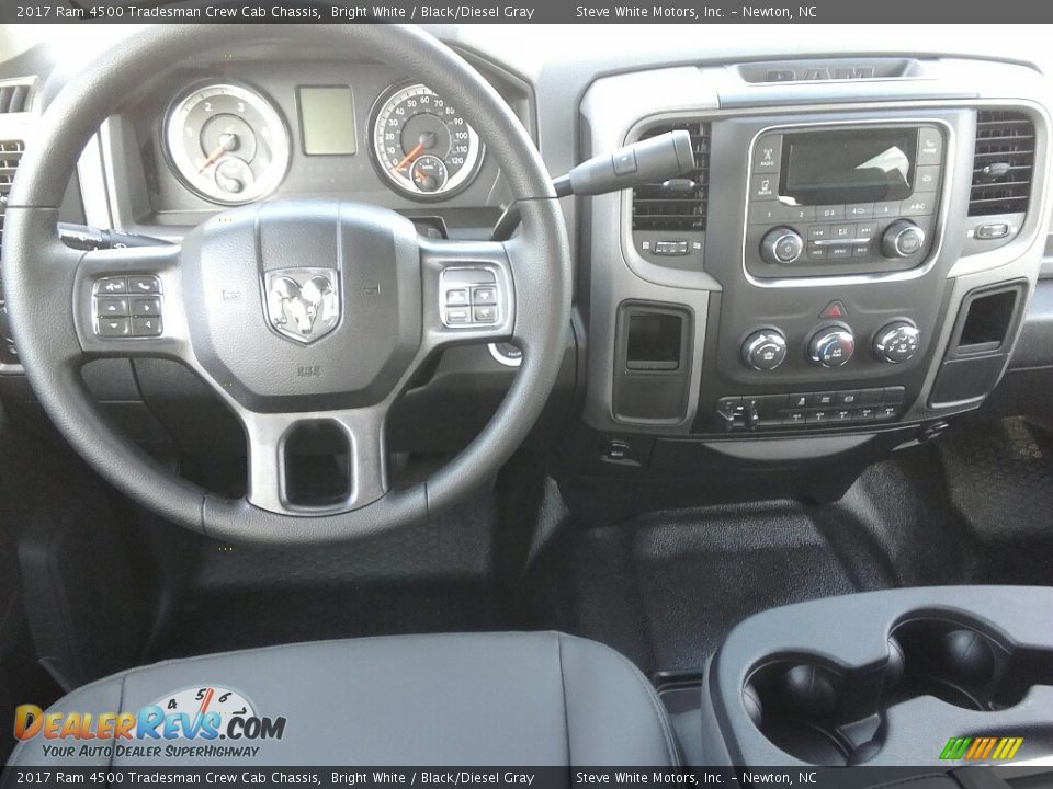 2017 Ram 4500 Tradesman Crew Cab Chassis Bright White / Black/Diesel Gray Photo #21