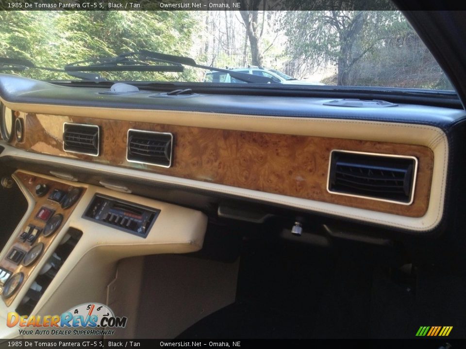 Dashboard of 1985 De Tomaso Pantera GT-5 S Photo #13