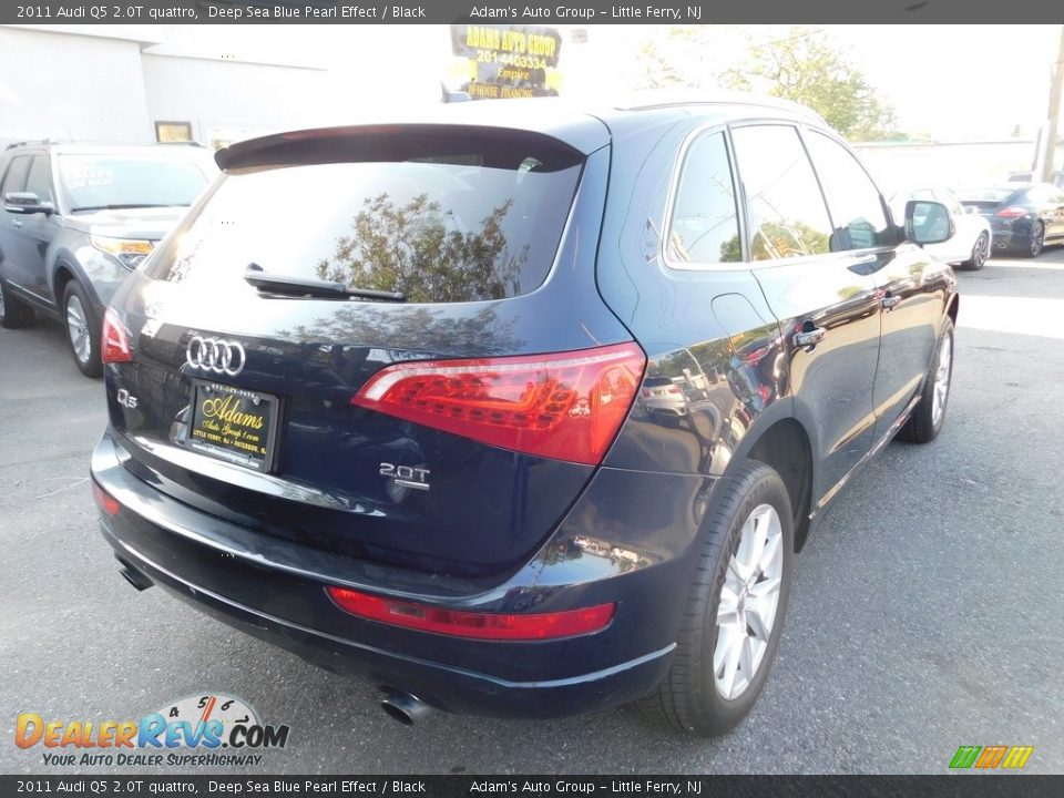 2011 Audi Q5 2.0T quattro Deep Sea Blue Pearl Effect / Black Photo #5