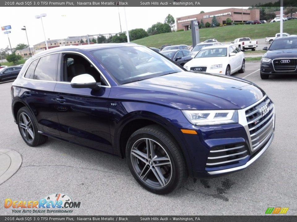 Front 3/4 View of 2018 Audi SQ5 3.0 TFSI Premium Plus Photo #11