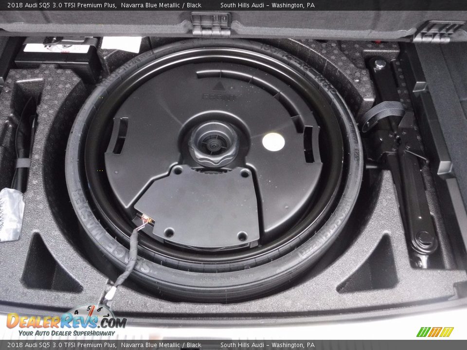 Tool Kit of 2018 Audi SQ5 3.0 TFSI Premium Plus Photo #24