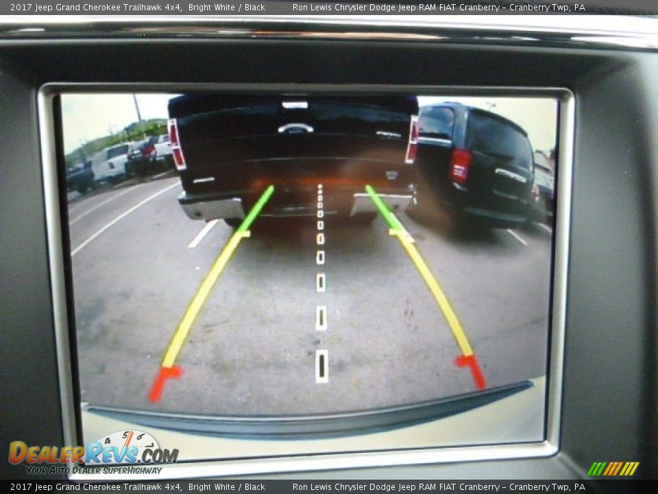 2017 Jeep Grand Cherokee Trailhawk 4x4 Bright White / Black Photo #17