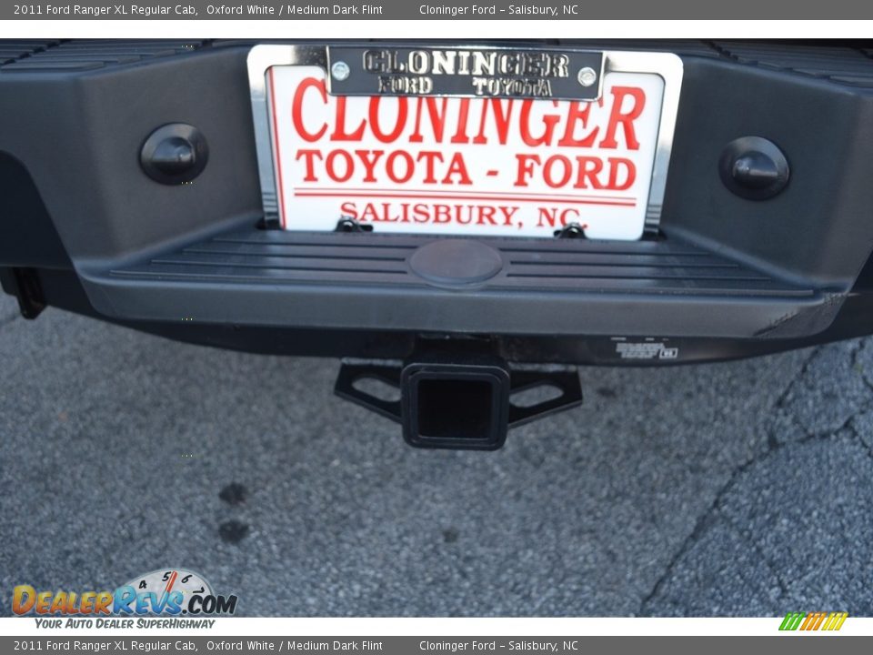 2011 Ford Ranger XL Regular Cab Oxford White / Medium Dark Flint Photo #8