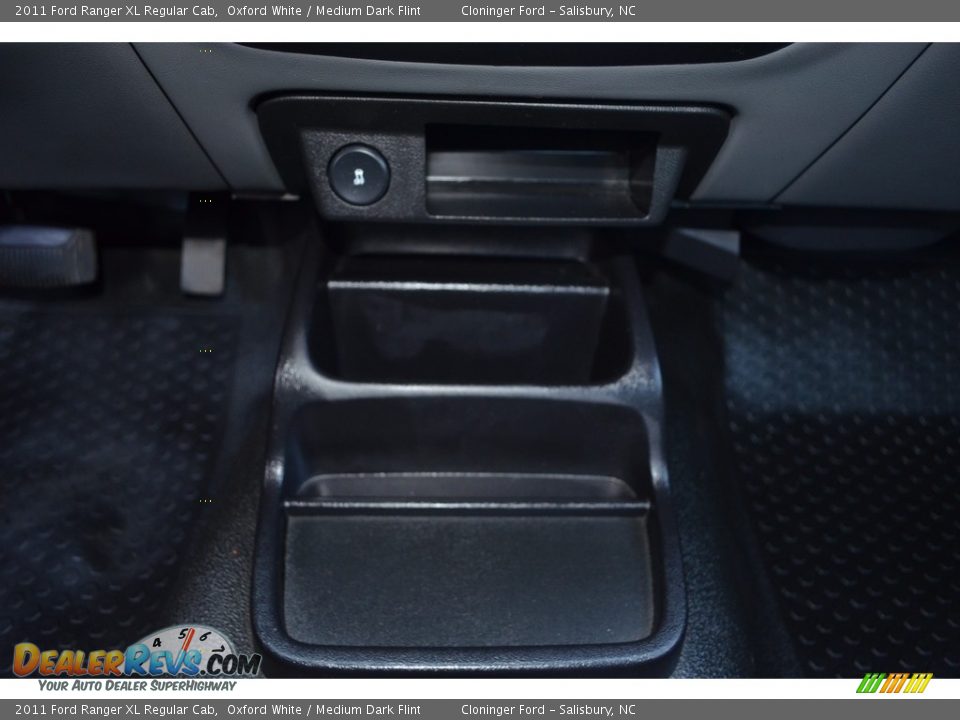 2011 Ford Ranger XL Regular Cab Oxford White / Medium Dark Flint Photo #16