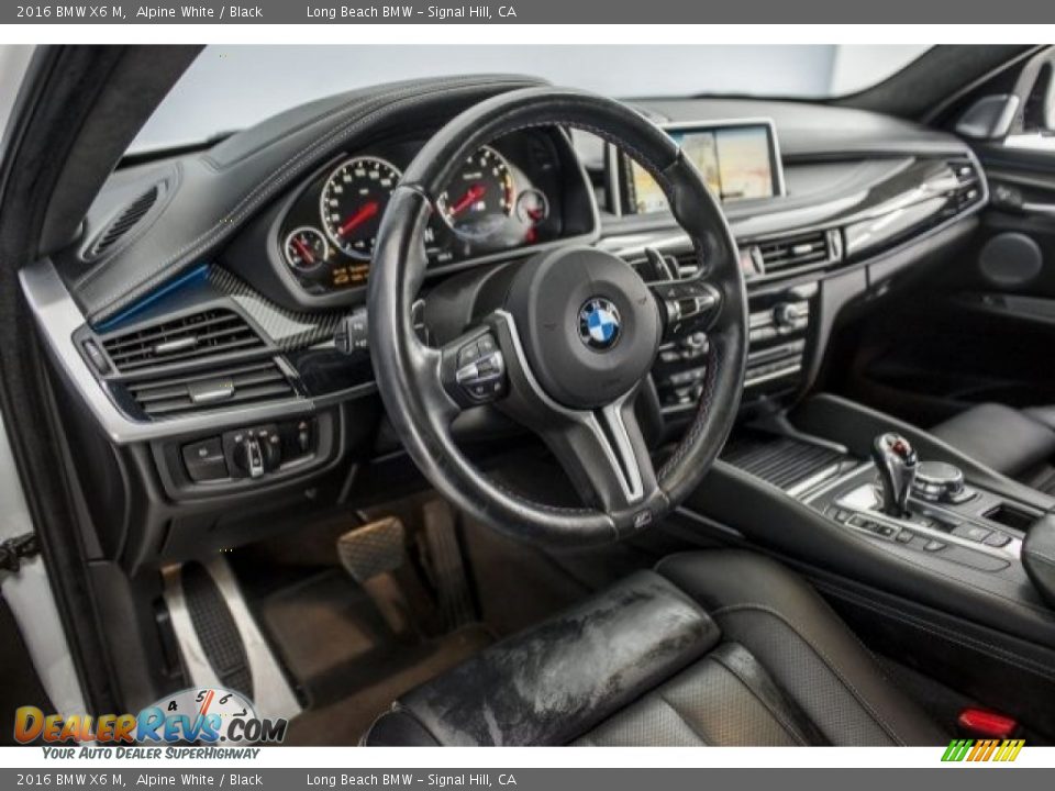 Black Interior - 2016 BMW X6 M  Photo #15