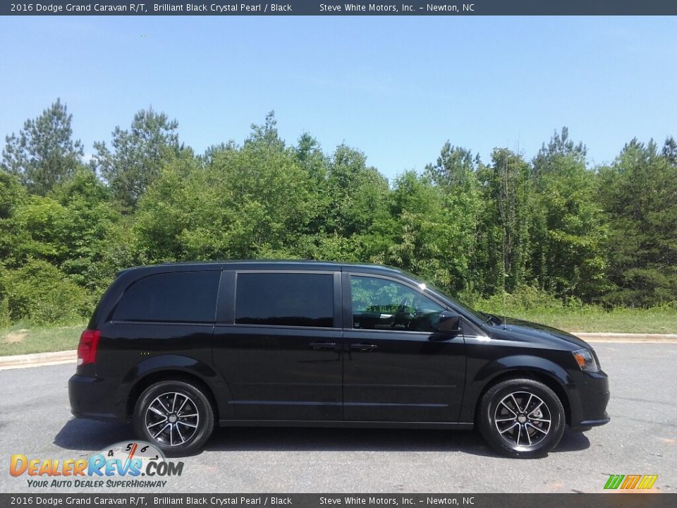 2016 Dodge Grand Caravan R/T Brilliant Black Crystal Pearl / Black Photo #5
