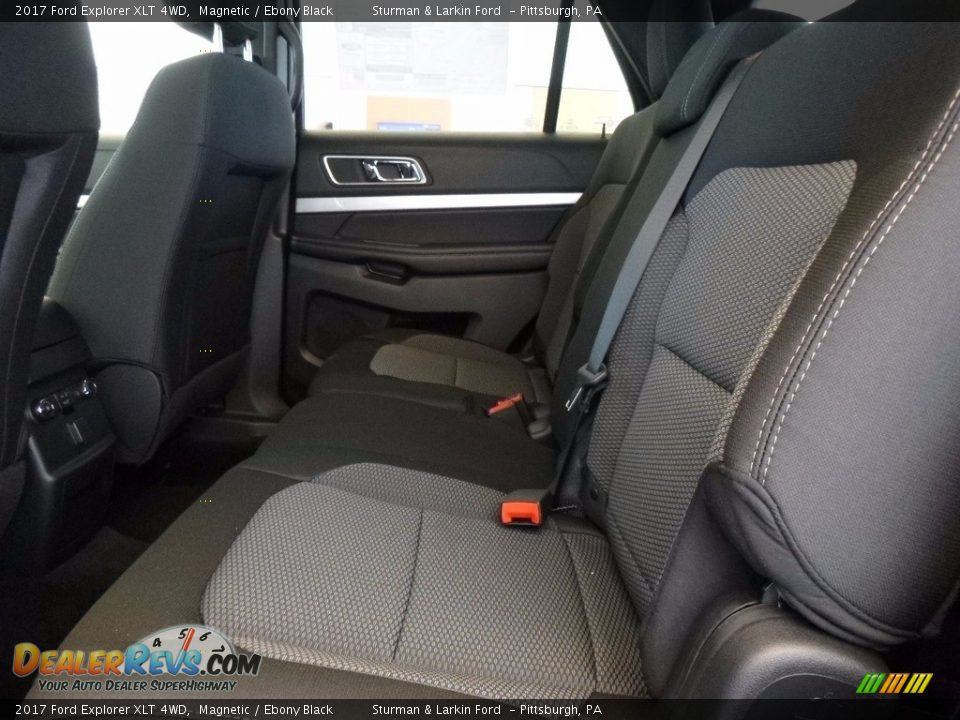 2017 Ford Explorer XLT 4WD Magnetic / Ebony Black Photo #8