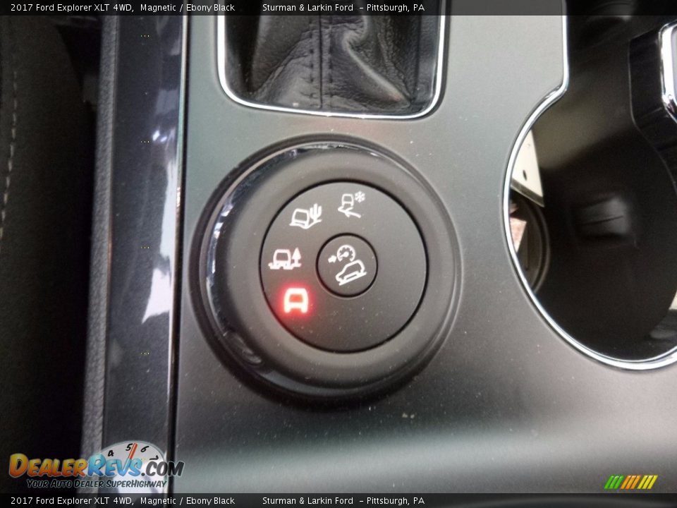 2017 Ford Explorer XLT 4WD Magnetic / Ebony Black Photo #13