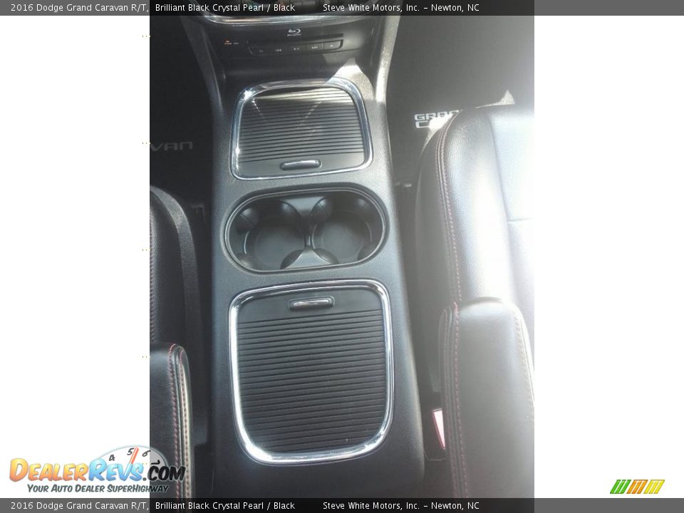 2016 Dodge Grand Caravan R/T Brilliant Black Crystal Pearl / Black Photo #27