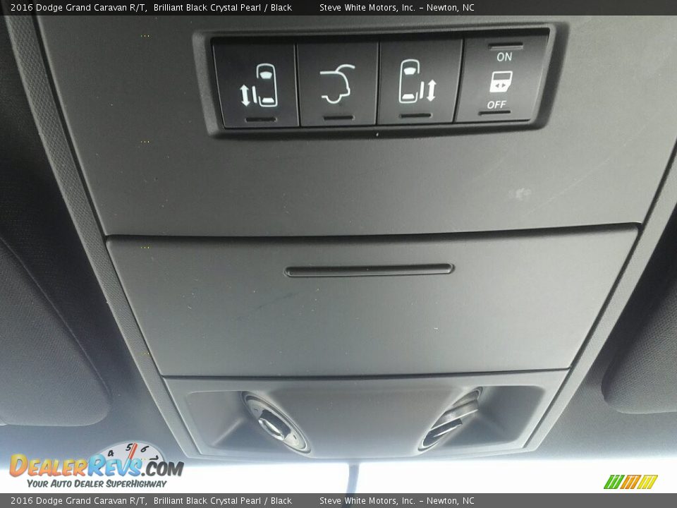 2016 Dodge Grand Caravan R/T Brilliant Black Crystal Pearl / Black Photo #30