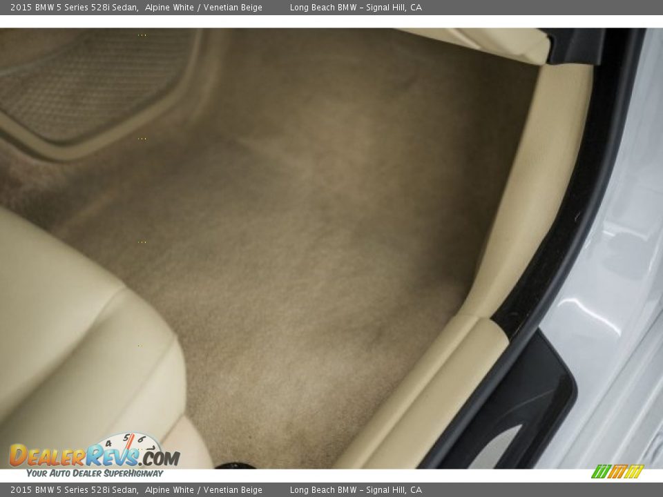 2015 BMW 5 Series 528i Sedan Alpine White / Venetian Beige Photo #22