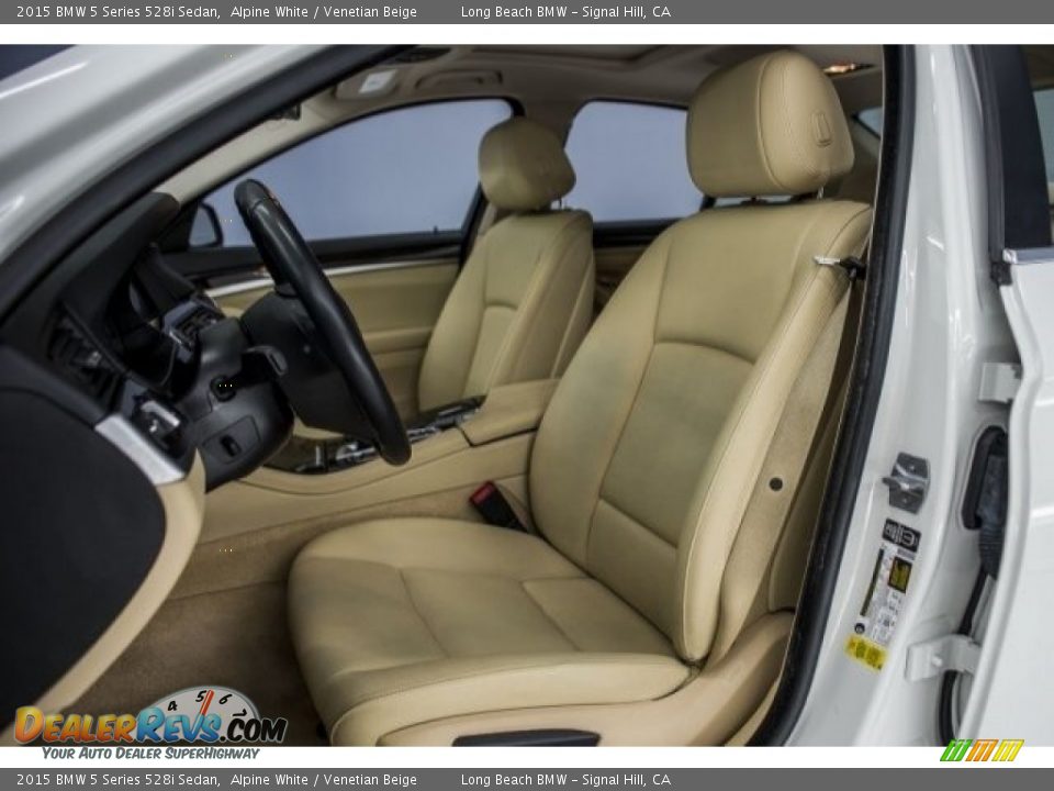 2015 BMW 5 Series 528i Sedan Alpine White / Venetian Beige Photo #28