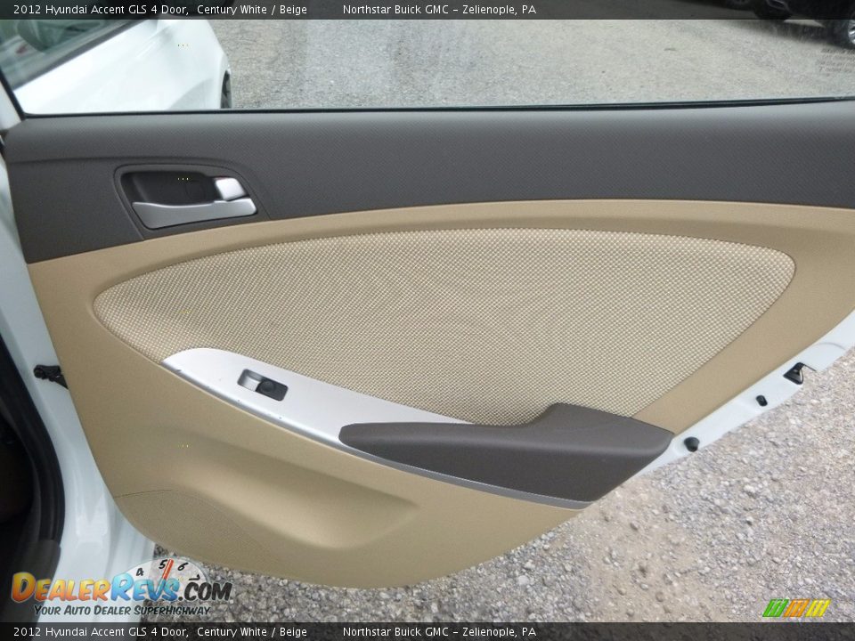 2012 Hyundai Accent GLS 4 Door Century White / Beige Photo #8