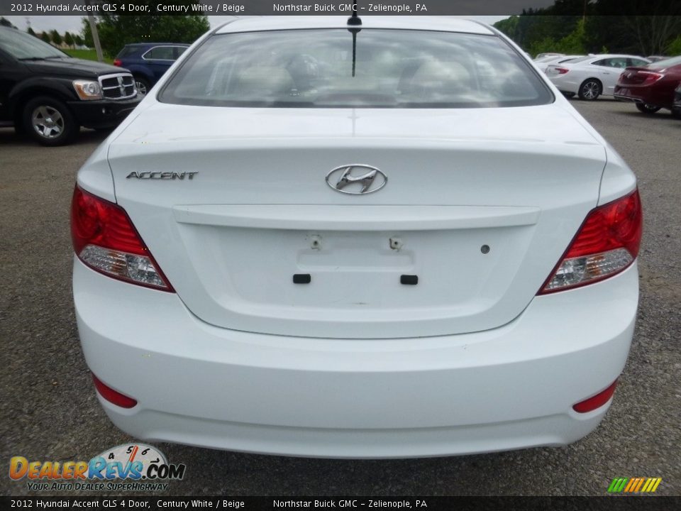 2012 Hyundai Accent GLS 4 Door Century White / Beige Photo #10