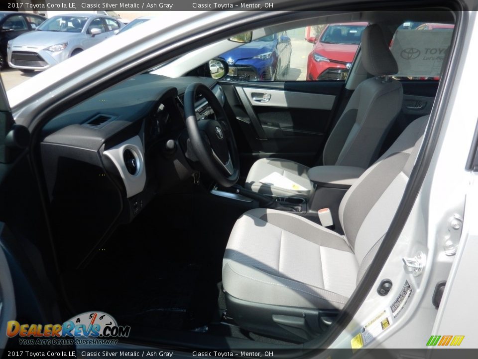 2017 Toyota Corolla LE Classic Silver Metalic / Ash Gray Photo #3