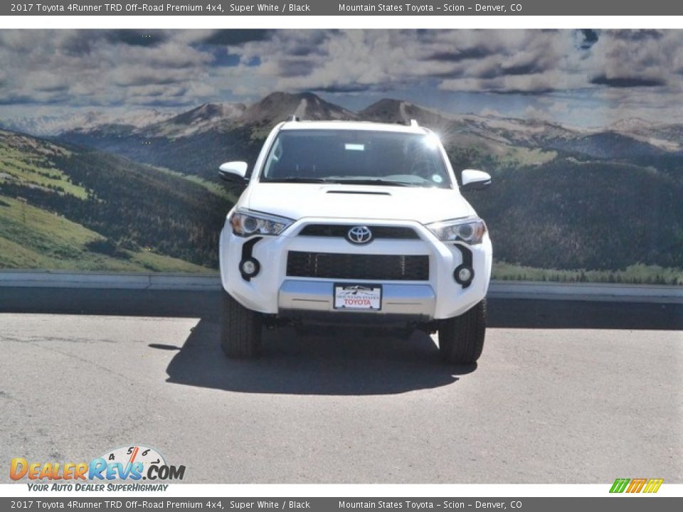 2017 Toyota 4Runner TRD Off-Road Premium 4x4 Super White / Black Photo #2