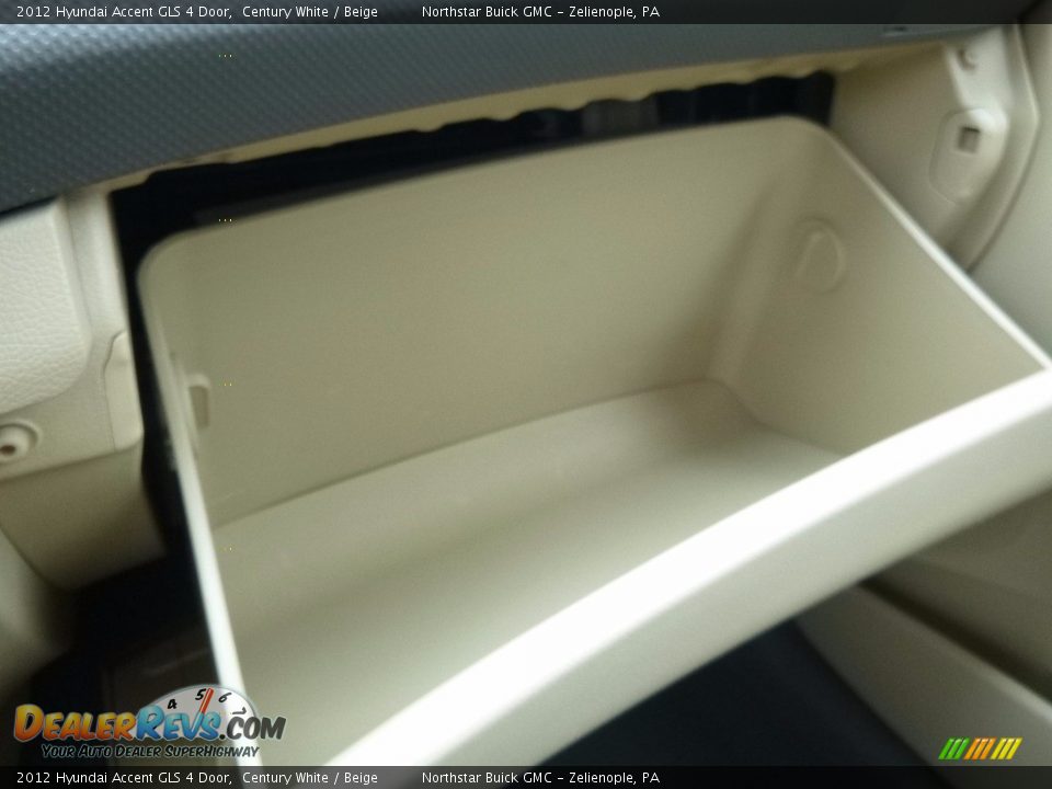2012 Hyundai Accent GLS 4 Door Century White / Beige Photo #28