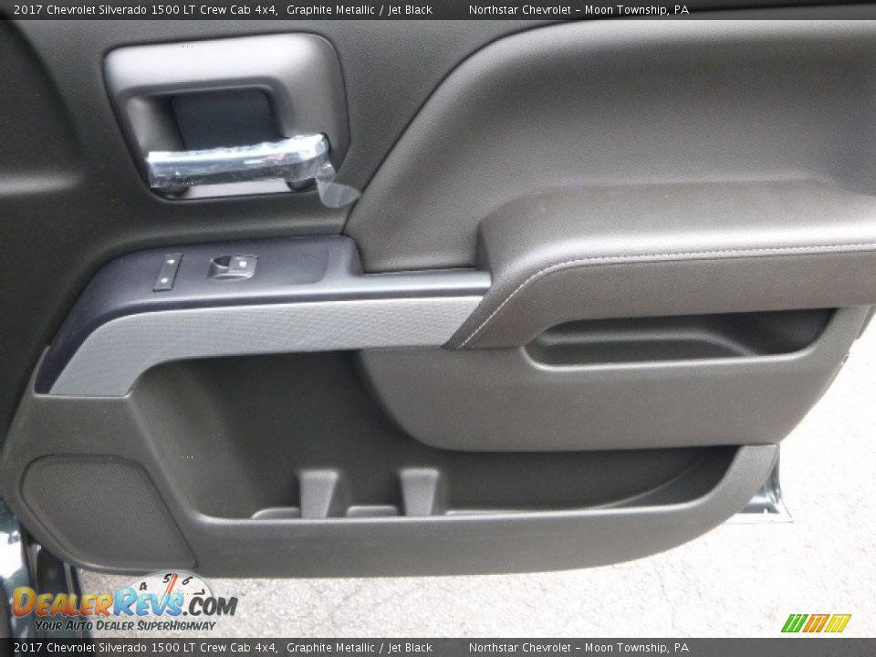 2017 Chevrolet Silverado 1500 LT Crew Cab 4x4 Graphite Metallic / Jet Black Photo #9