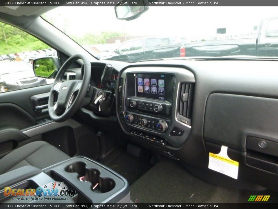 2017 Chevrolet Silverado 1500 LT Crew Cab 4x4 Graphite Metallic / Jet Black Photo #11