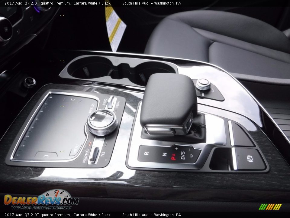 Controls of 2017 Audi Q7 2.0T quattro Premium Photo #25