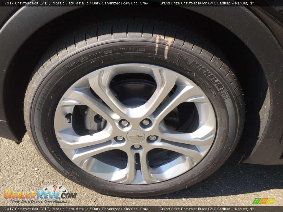 2017 Chevrolet Bolt EV LT Wheel Photo #10