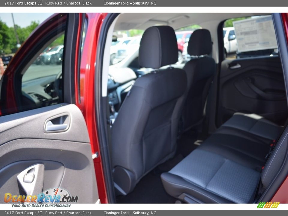 2017 Ford Escape SE Ruby Red / Charcoal Black Photo #8