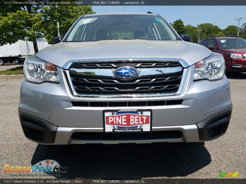 2017 Subaru Forester 2.5i Ice Silver Metallic / Black Photo #2