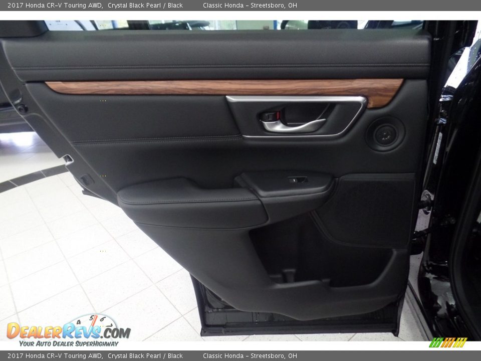 2017 Honda CR-V Touring AWD Crystal Black Pearl / Black Photo #6