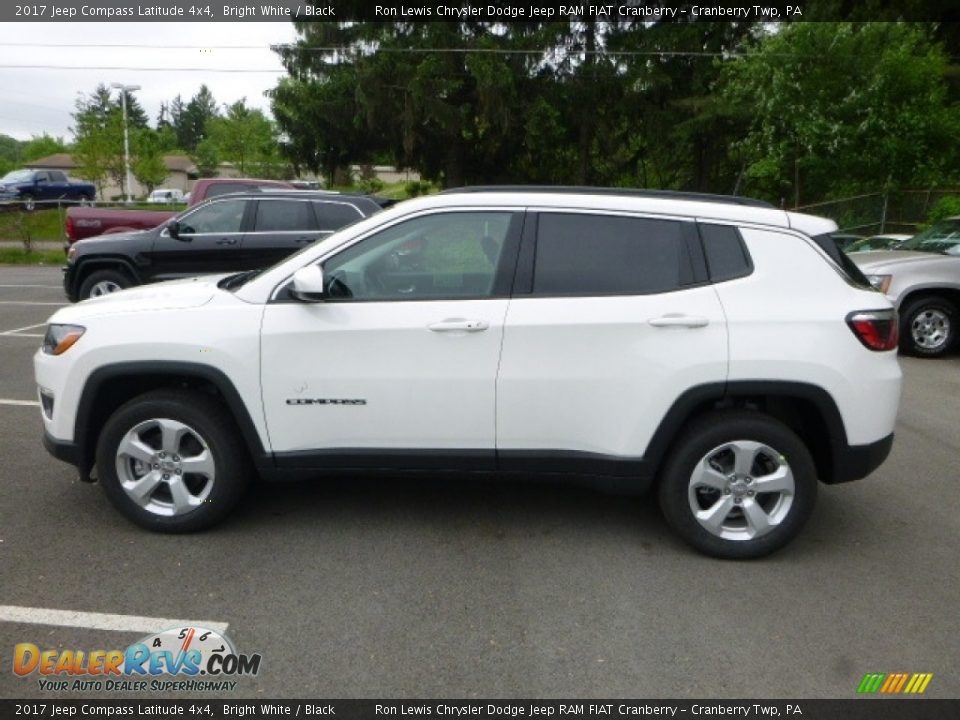 2017 Jeep Compass Latitude 4x4 Bright White / Black Photo #2