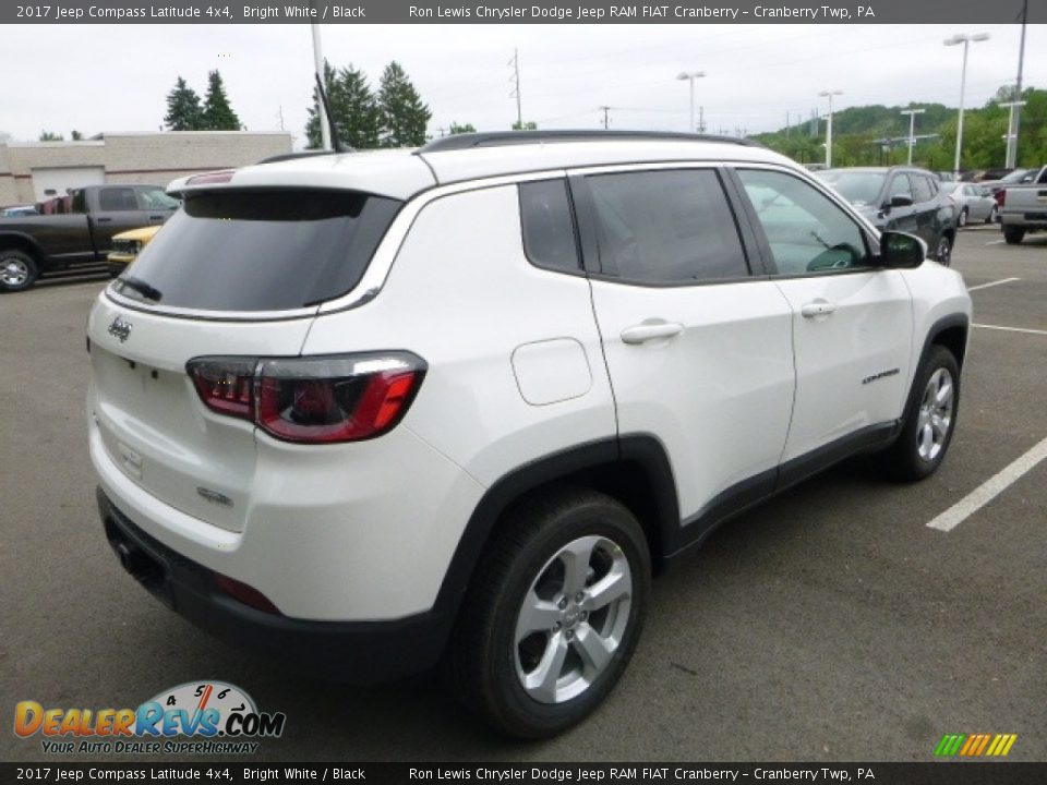 2017 Jeep Compass Latitude 4x4 Bright White / Black Photo #5