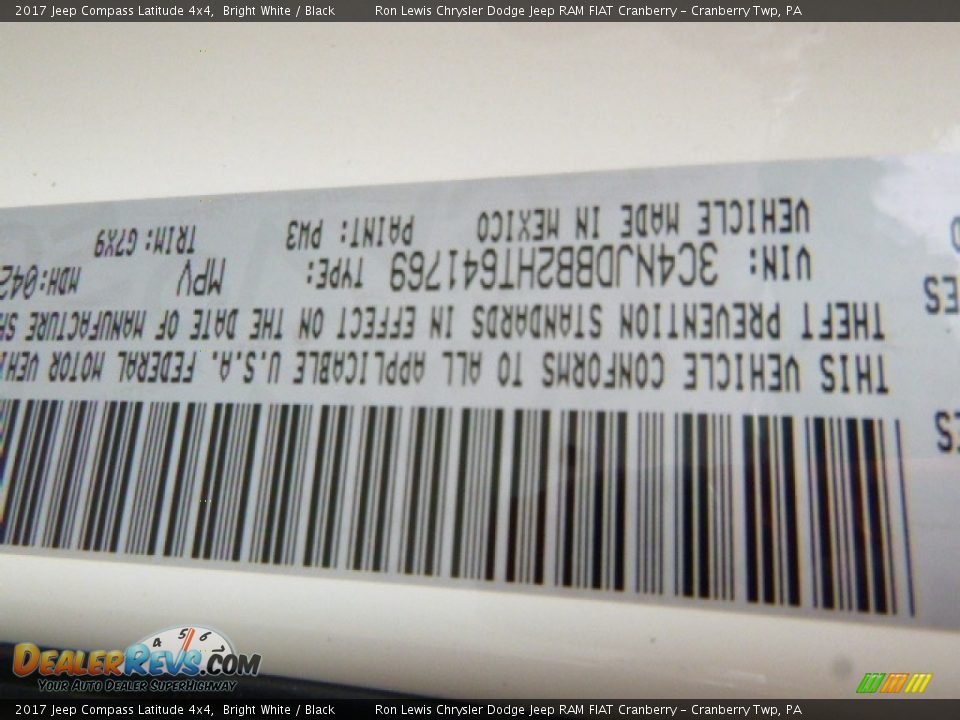 2017 Jeep Compass Latitude 4x4 Bright White / Black Photo #15