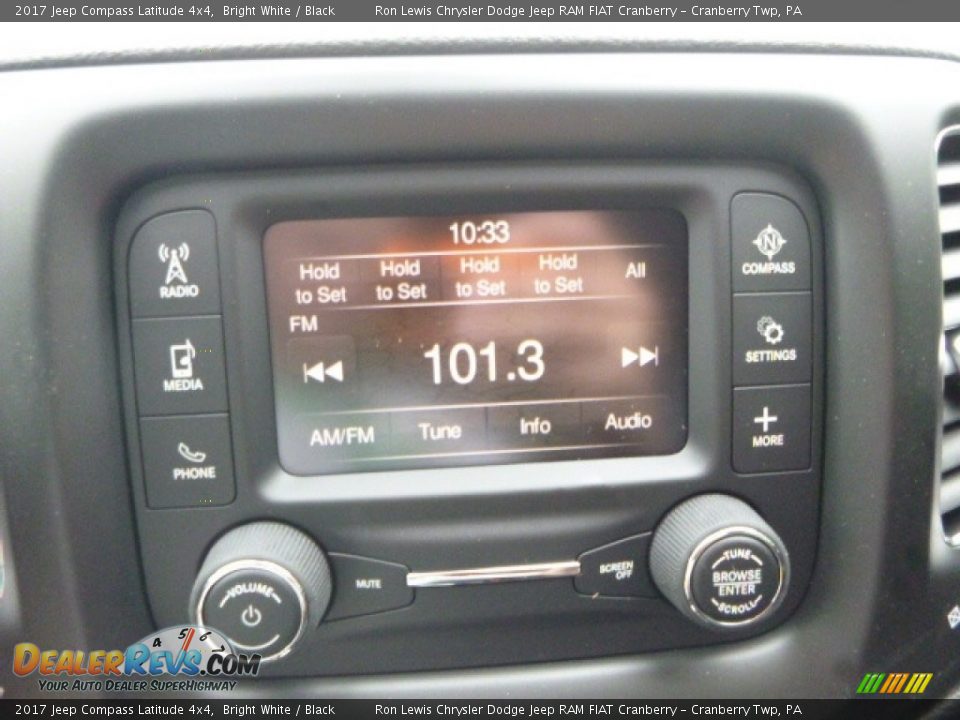 2017 Jeep Compass Latitude 4x4 Bright White / Black Photo #17