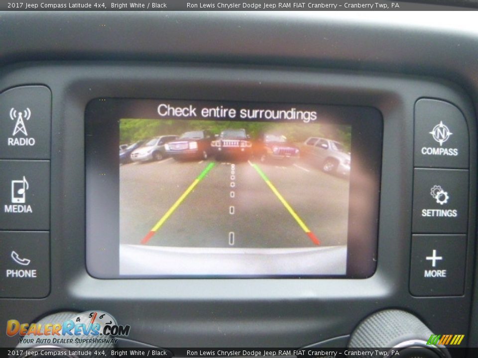 2017 Jeep Compass Latitude 4x4 Bright White / Black Photo #19