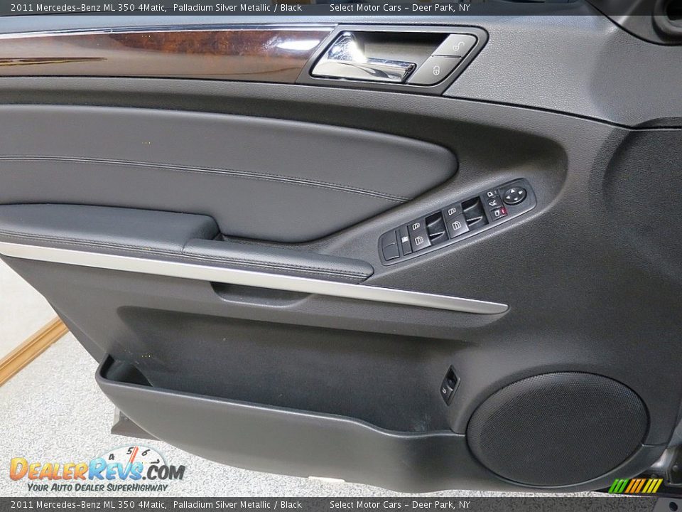 2011 Mercedes-Benz ML 350 4Matic Palladium Silver Metallic / Black Photo #17
