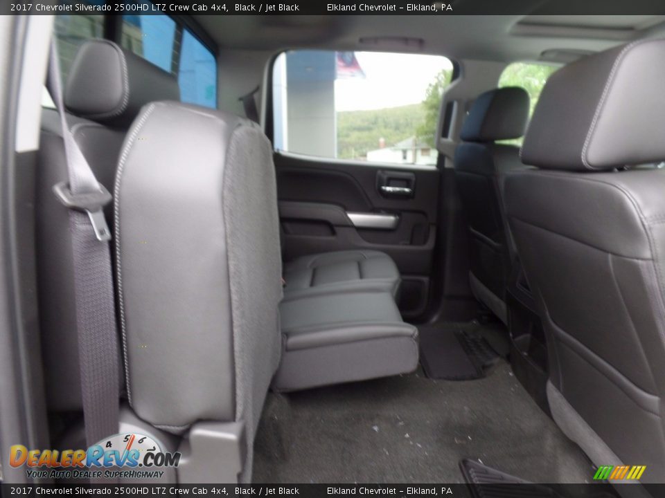 2017 Chevrolet Silverado 2500HD LTZ Crew Cab 4x4 Black / Jet Black Photo #17
