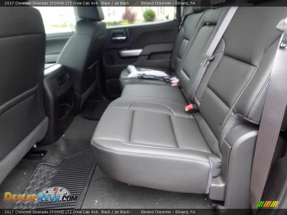 2017 Chevrolet Silverado 2500HD LTZ Crew Cab 4x4 Black / Jet Black Photo #18