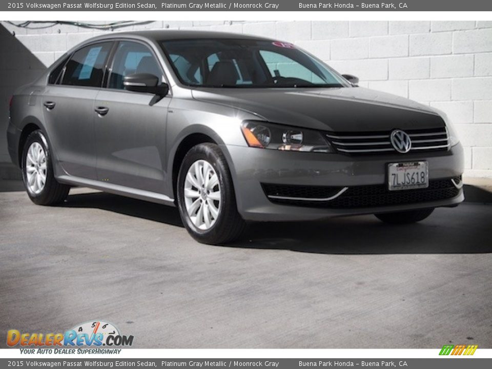 2015 Volkswagen Passat Wolfsburg Edition Sedan Platinum Gray Metallic / Moonrock Gray Photo #1