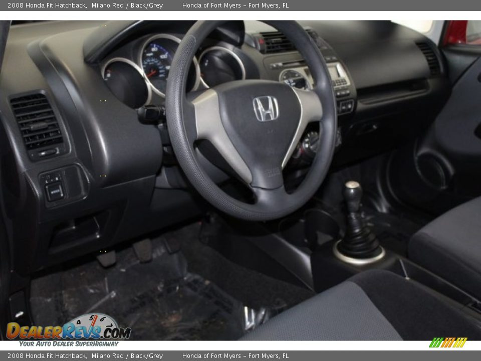 2008 Honda Fit Hatchback Milano Red / Black/Grey Photo #14