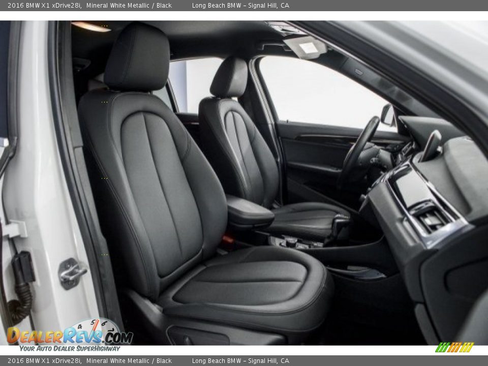 2016 BMW X1 xDrive28i Mineral White Metallic / Black Photo #6