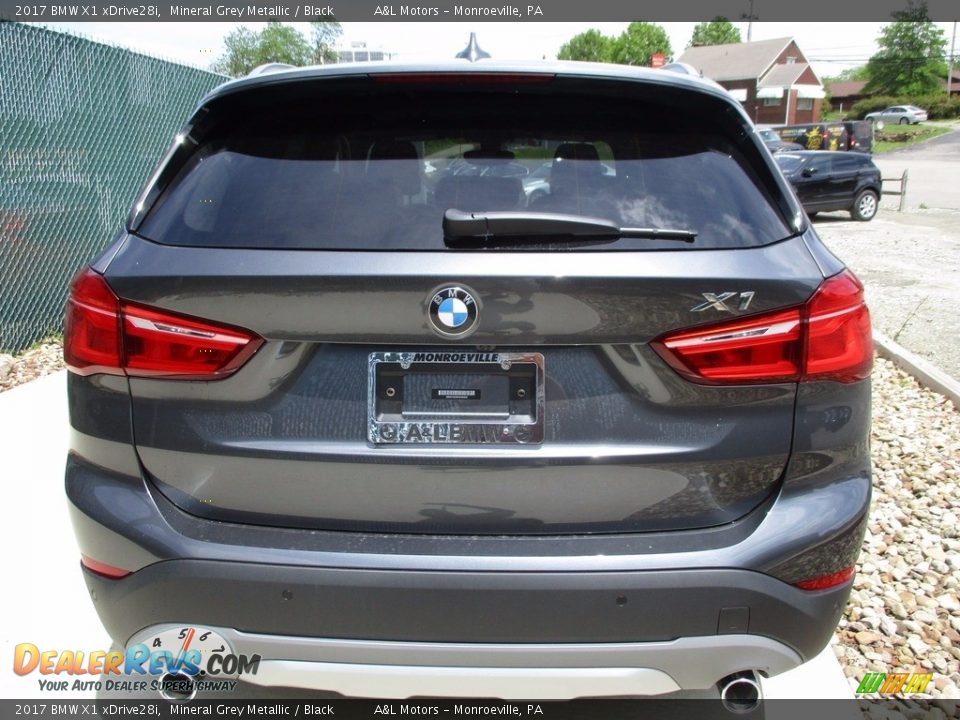 2017 BMW X1 xDrive28i Mineral Grey Metallic / Black Photo #5