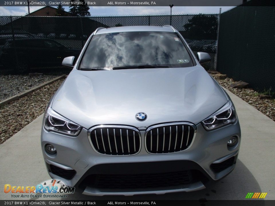 2017 BMW X1 xDrive28i Glacier Silver Metallic / Black Photo #7