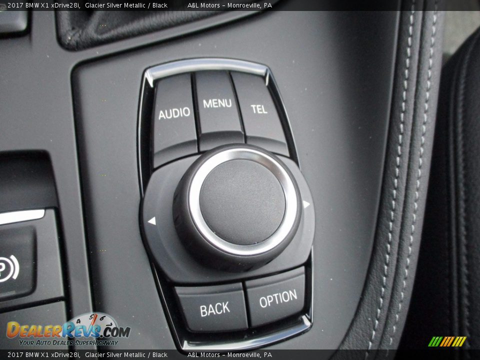 2017 BMW X1 xDrive28i Glacier Silver Metallic / Black Photo #16