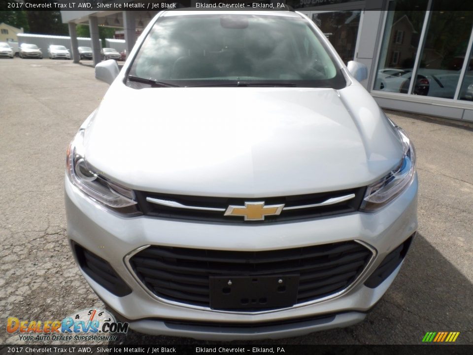 2017 Chevrolet Trax LT AWD Silver Ice Metallic / Jet Black Photo #2