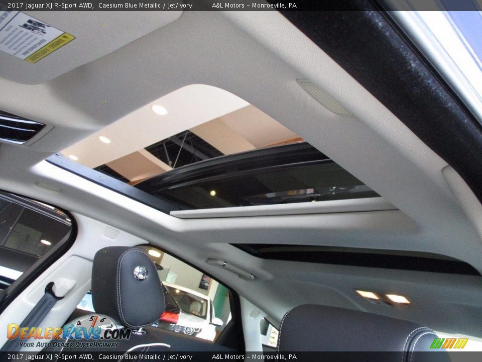 2017 Jaguar XJ R-Sport AWD Caesium Blue Metallic / Jet/Ivory Photo #9