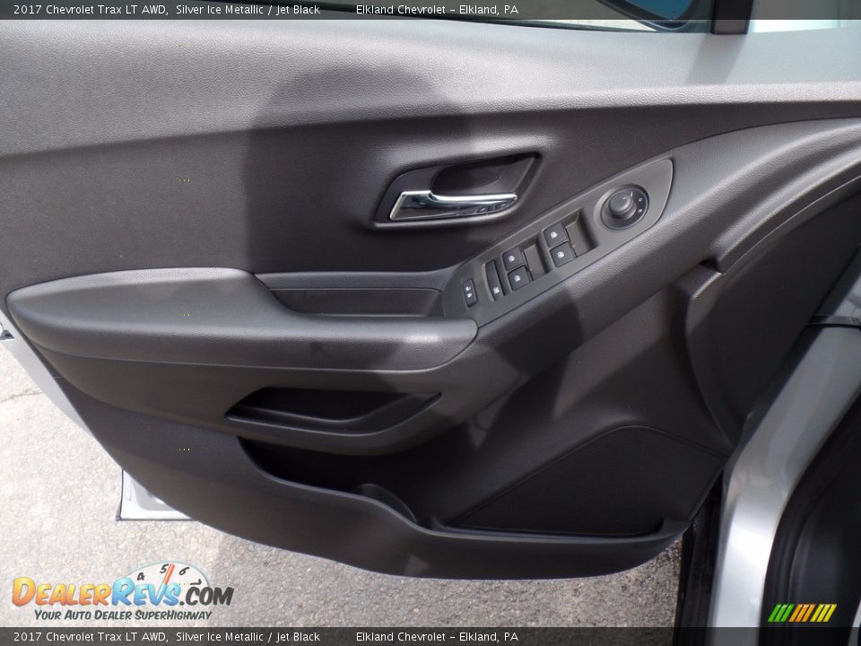 2017 Chevrolet Trax LT AWD Silver Ice Metallic / Jet Black Photo #13