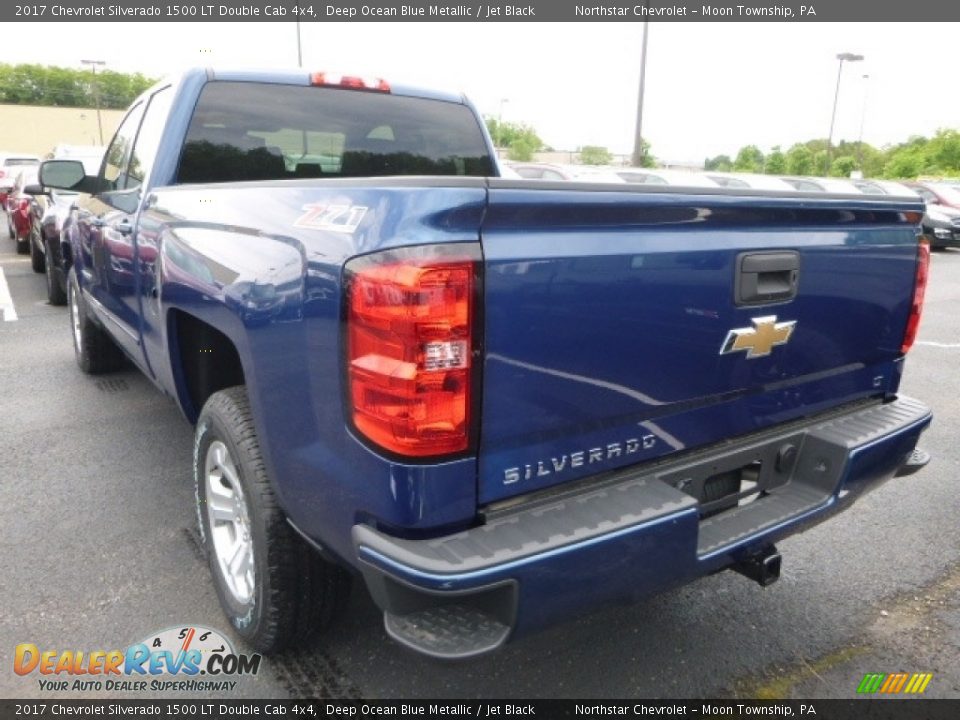 2017 Chevrolet Silverado 1500 LT Double Cab 4x4 Deep Ocean Blue Metallic / Jet Black Photo #3