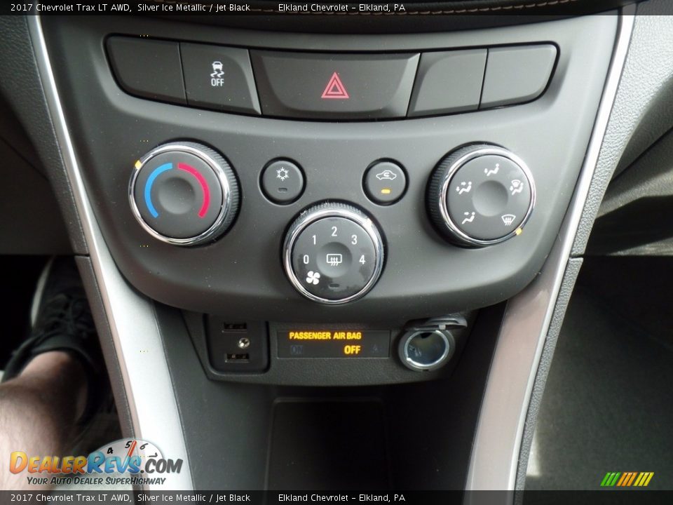 2017 Chevrolet Trax LT AWD Silver Ice Metallic / Jet Black Photo #28