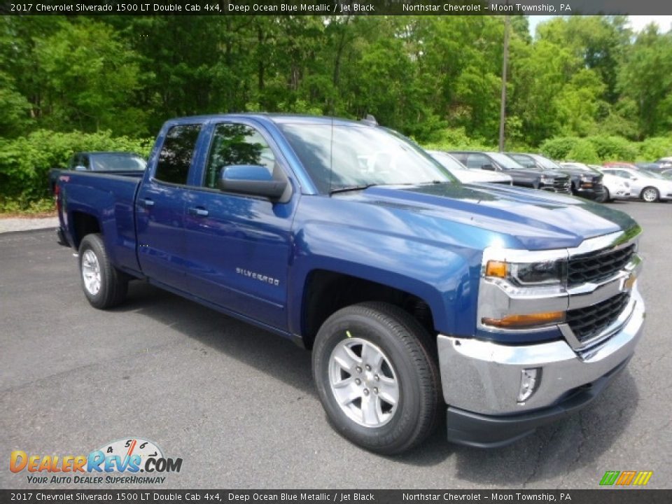 2017 Chevrolet Silverado 1500 LT Double Cab 4x4 Deep Ocean Blue Metallic / Jet Black Photo #7